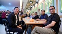AHY Merasa Terkesan Melihat Sambutan Rakyat untuk Jokowi