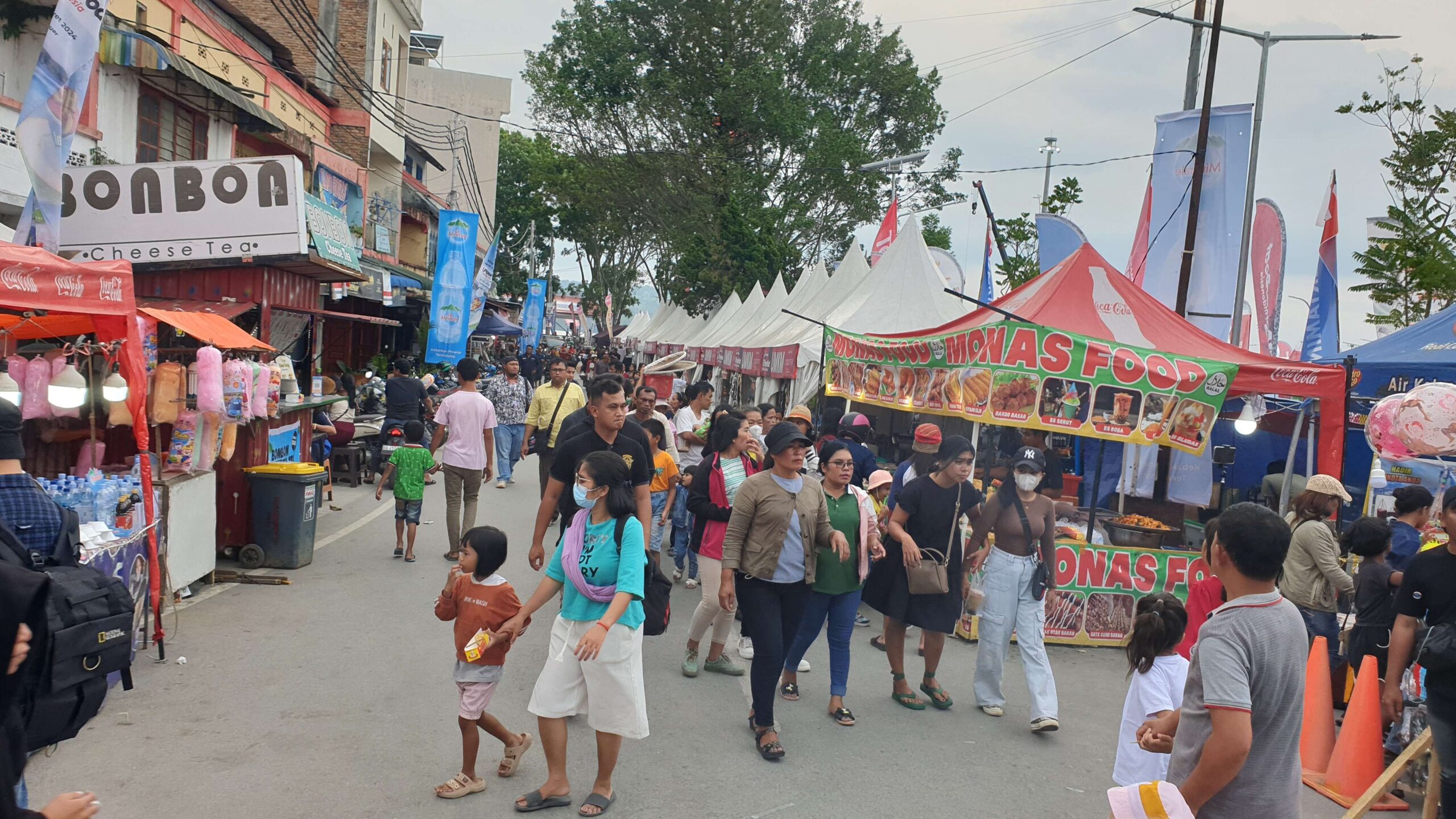 Kemenko Marves Ingatkan Pentingnya Jaga Kebersihan Danau Toba