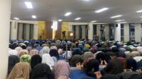 Warga Muhammadiyah salat tarawih pertama di wilayah Jakarta