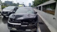 3 Mobil Tabrakan Beruntun di Tol Dalam Kota Slipi Arah Semanggi