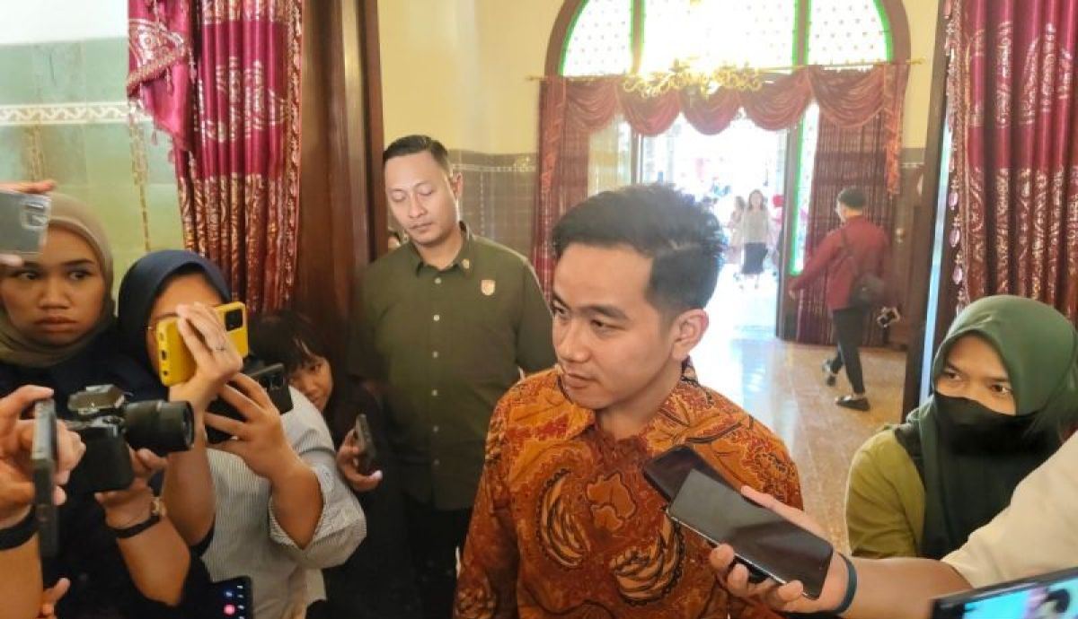 Gibran sebut tunggu arahan Prabowo usai putusan MK