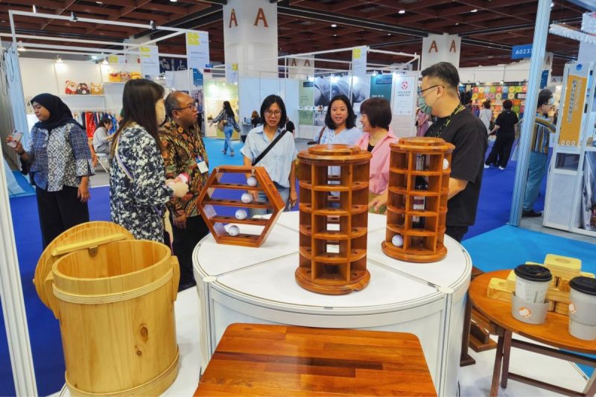 Pameran Dekorasi Buatan Indonesia di Taiwan