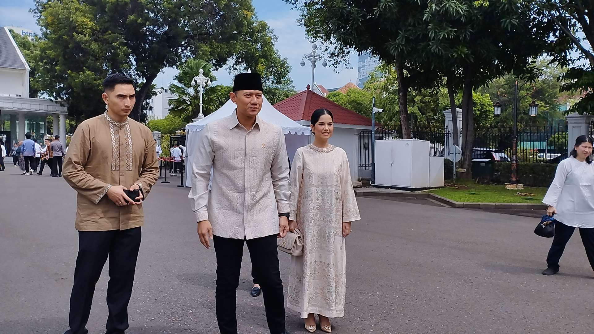 AHY Silaturahmi dengan Presiden Jokowi Wakilkan Ayahanda SBY