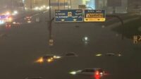 Mobil-mobil Mewah di Dubai Ikut Terendam Banjir