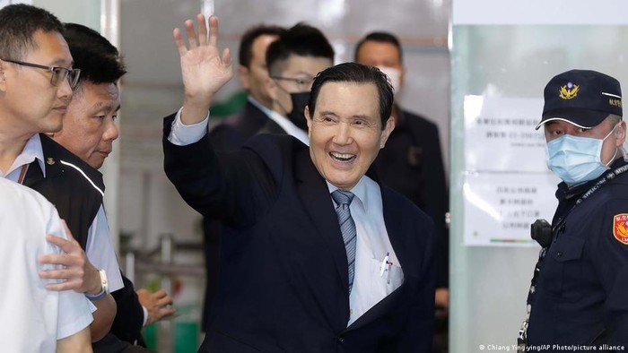 Mantan Presiden Taiwan ke China untuk Promosikan Perdamaian