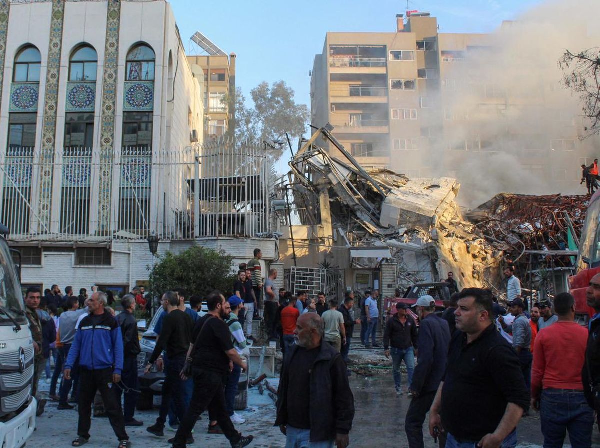 Konsulat Iran di Suriah Hancur Akibat Serangan Israel