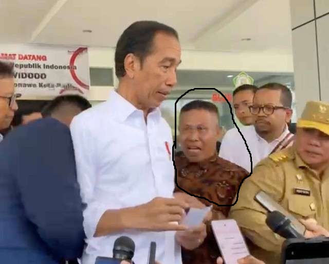 Begini Kronologi Seorang Pria Nekat Menerobos saat Presiden Diwawancarai Wartawan