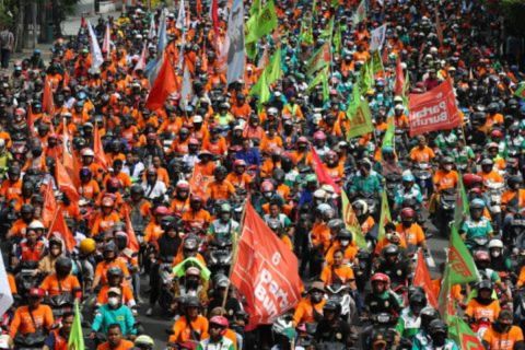 Sekitar 5.000 buruh Karawang gabung aksi May Day di Jakarta