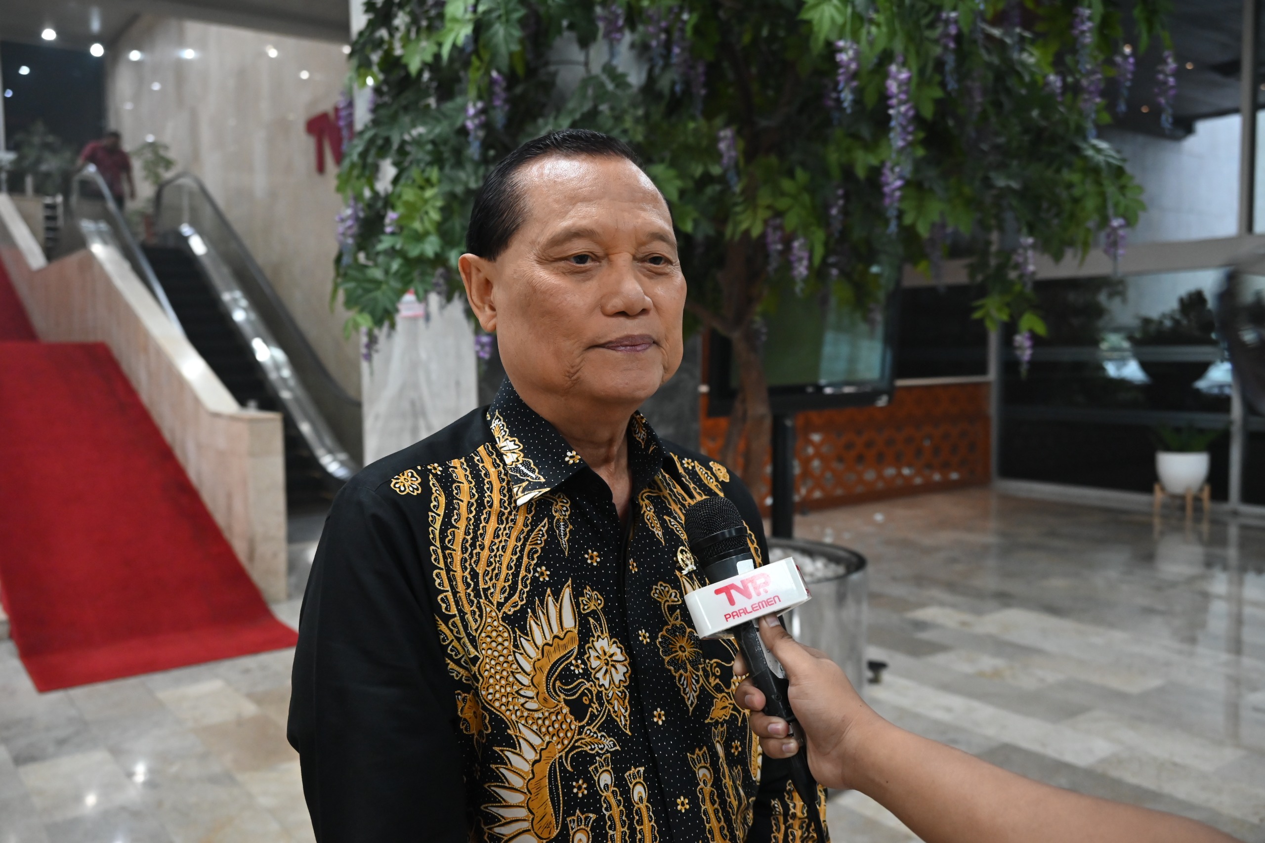 Adang Daradjatun Tekankan Profesionalisme Polri Tangani Kasus Nizam