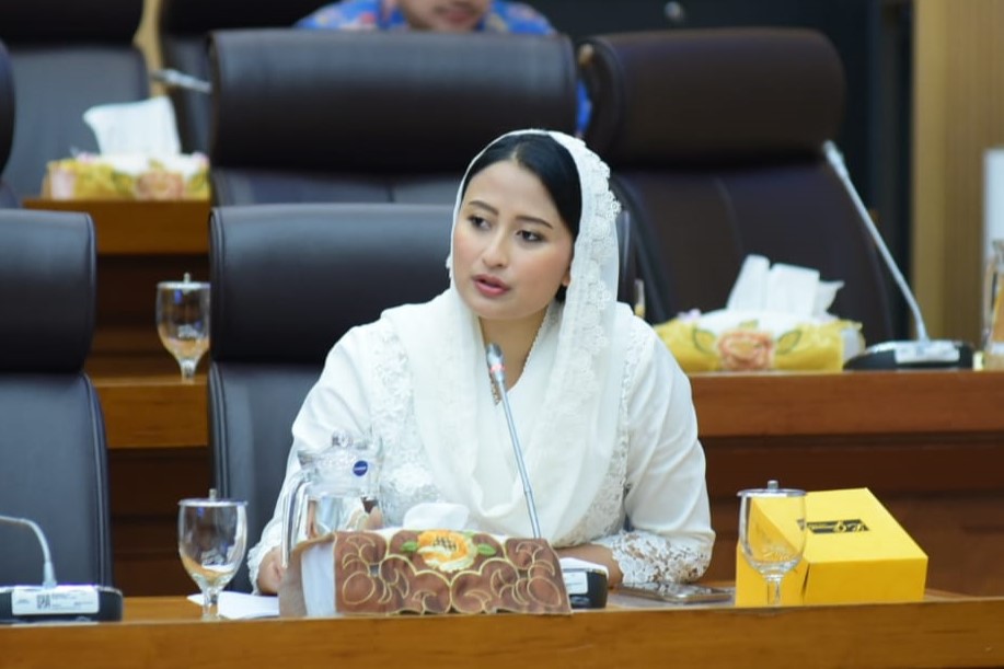 Terus Turun Tiap Tahun, Dyah Roro Pertanyakan Lifting Migas Jauh dari Target