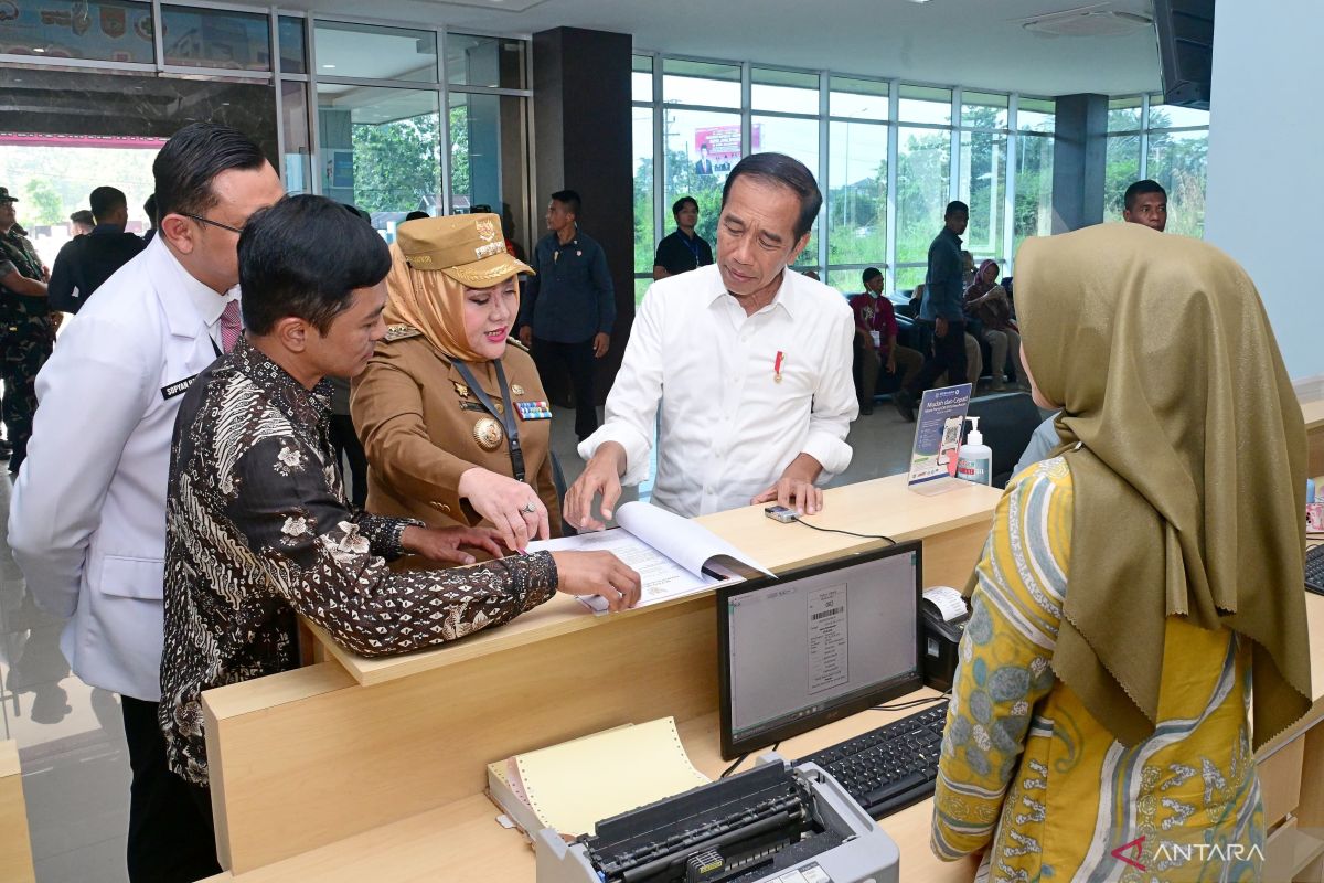 Presiden minta Menteri PUPR tambah ruangan RSUD dr Sobirin di Sumsel