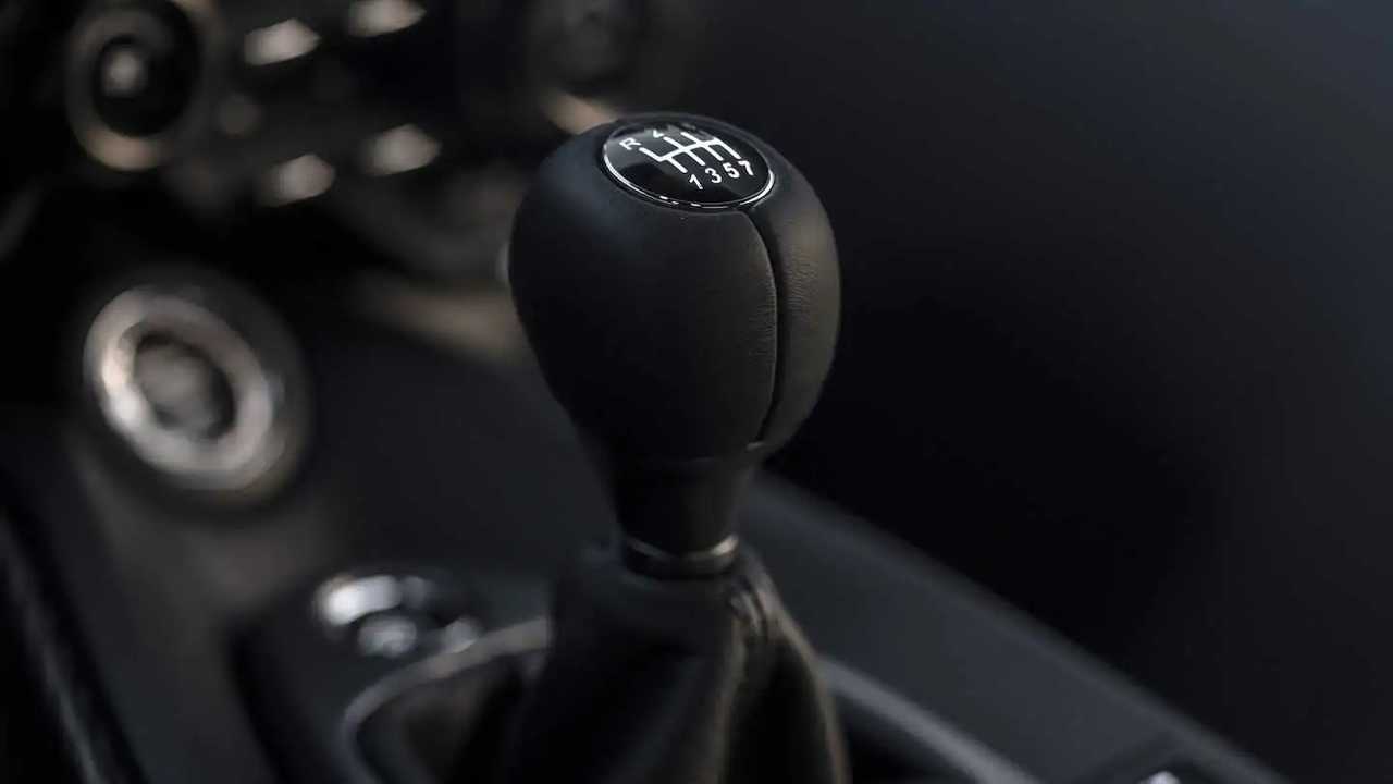 Aston Martin lihat konsumen masih inginkan transmisi manual