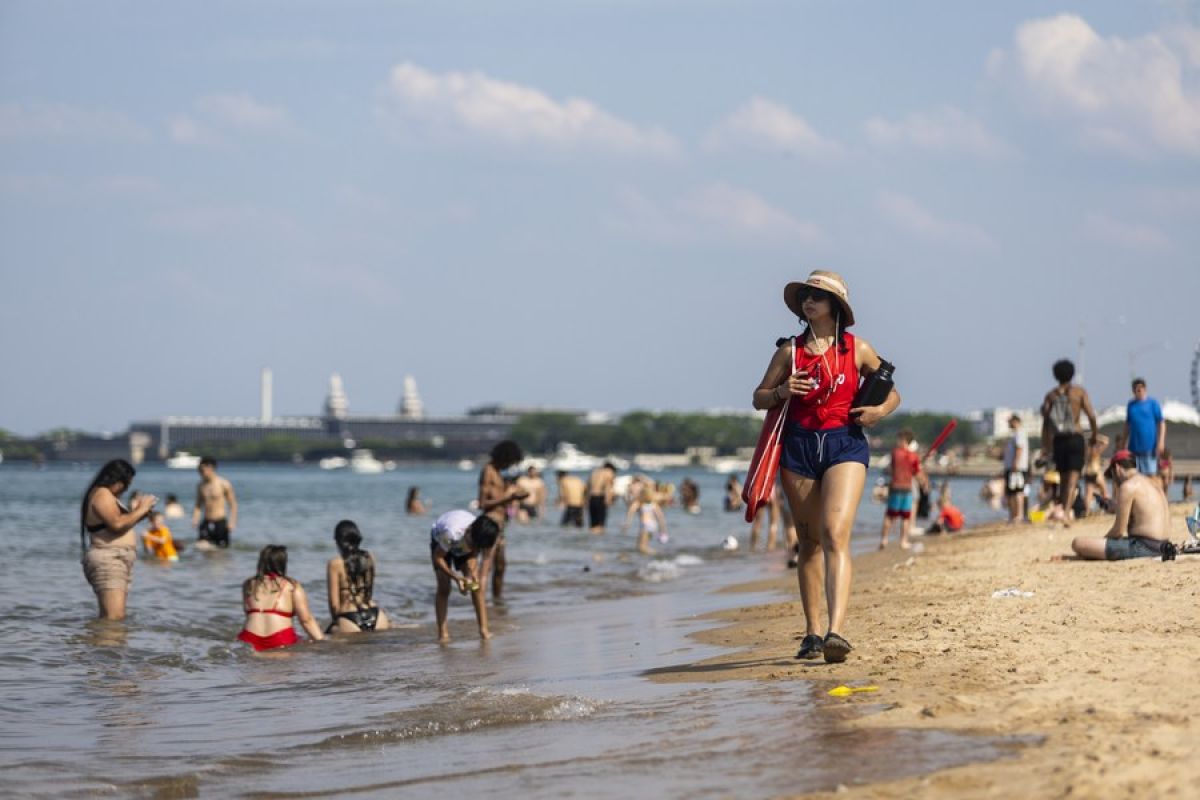 Bagi yang Ingin Ke AS, Waspadai Gelombang panas landa Chicago