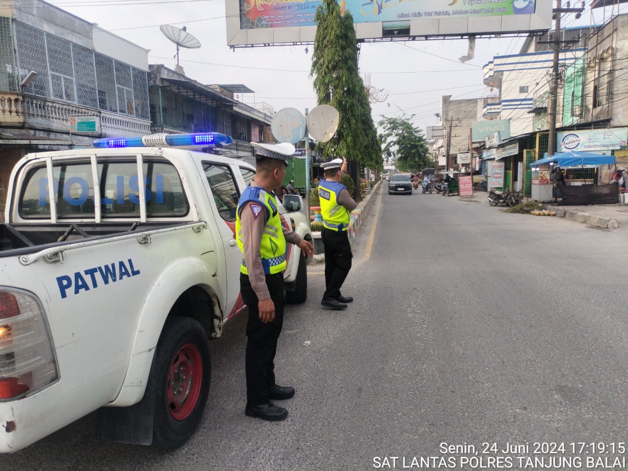 Sat Lantas Polres Tanjungbalai Patroli Sore Demi Kelancaran Arus Lalulintas