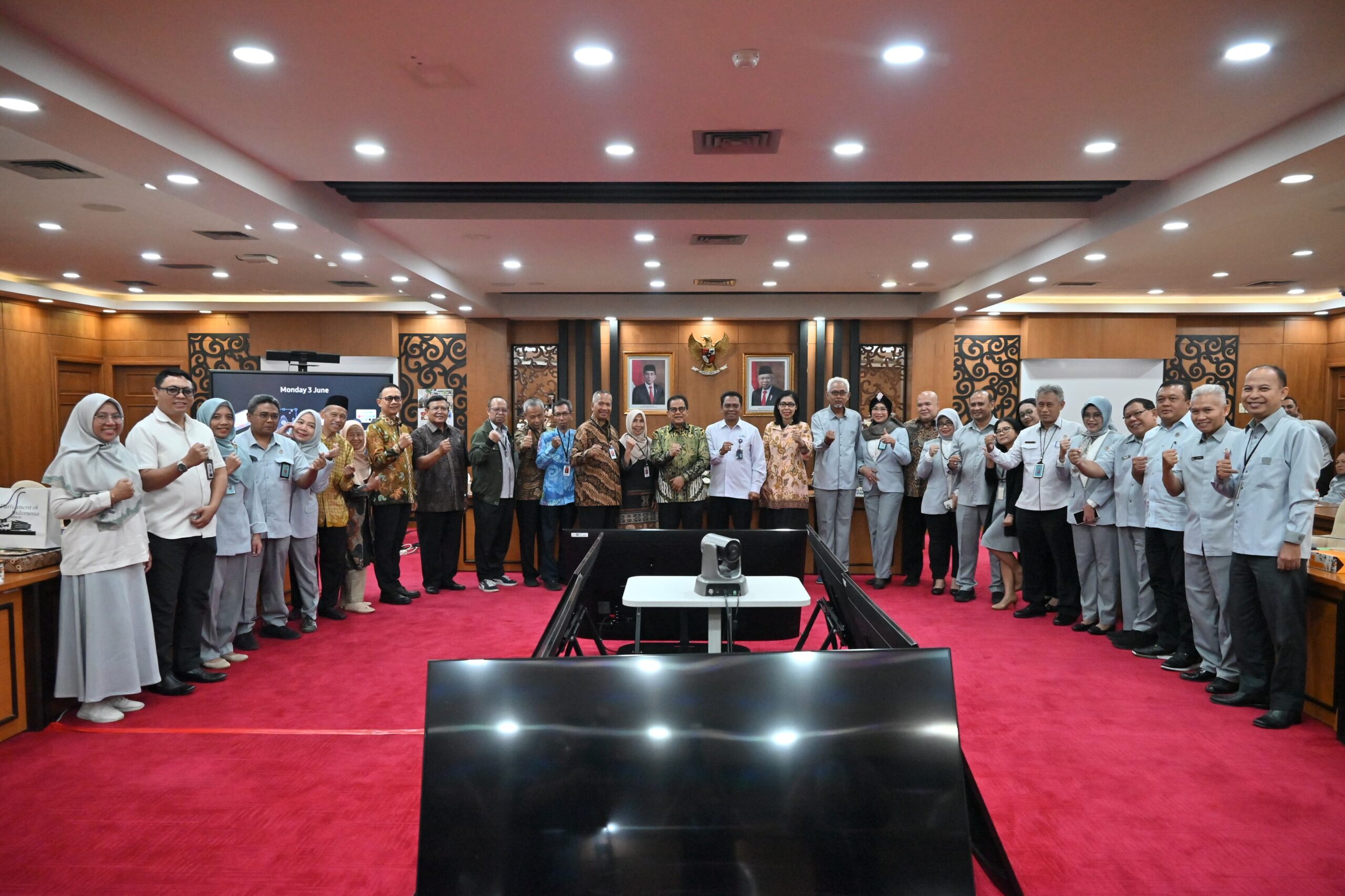 Lepas Biro Humas, Indra Iskandar Harap Pegawai yang Masuk Masa Purnabakti Terus Jaga Silaturahmi