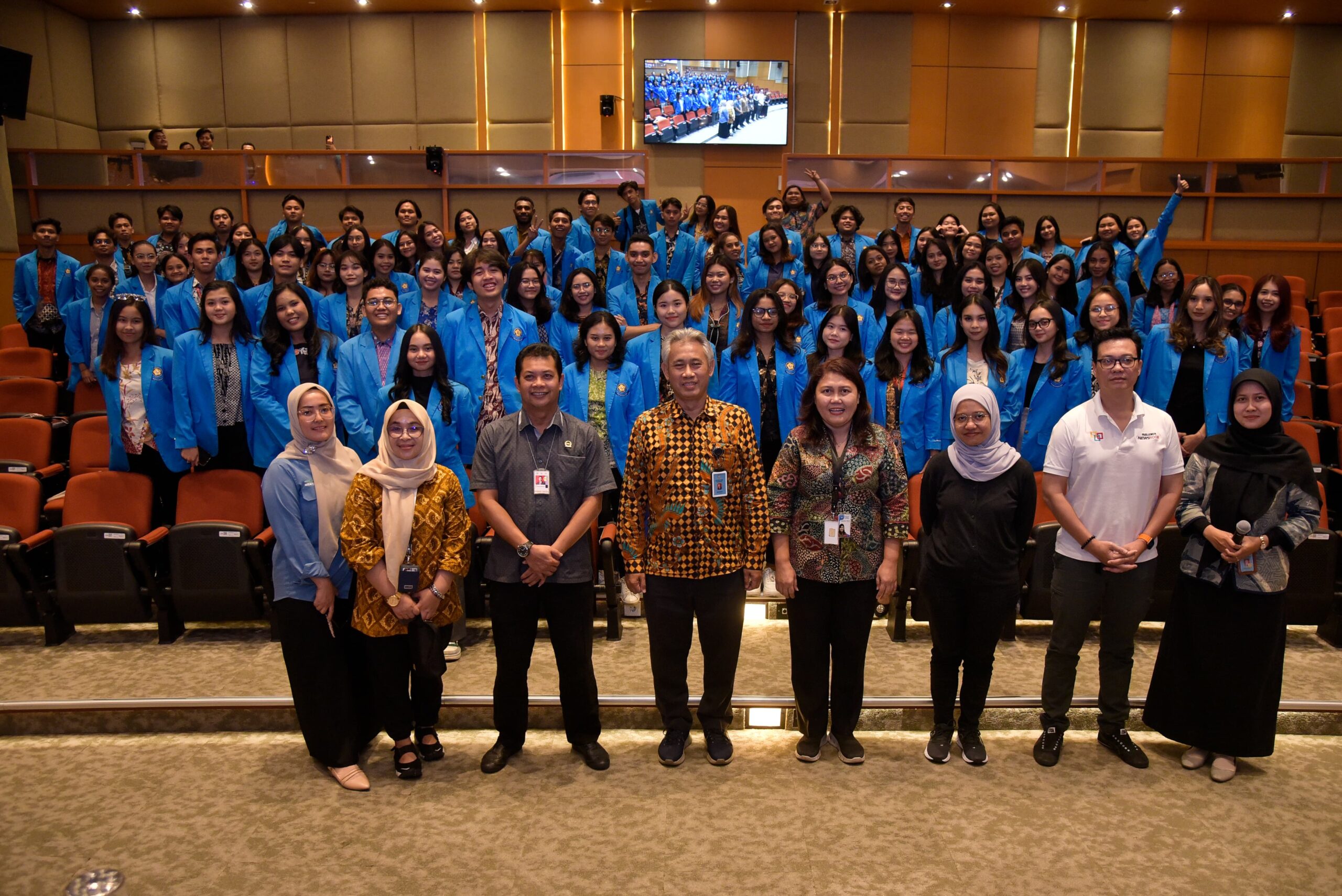 Terima Mahasiswa UKI, Indra Pahlevi Jelaskan Asas Jurnalisme Positif Misi Biro Pemberitaan Parlemen