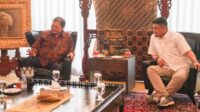 bobby-duduk-di-sebelah-airlangga-dok-istimewa_169 Usai dapat Rekomendasi, Ijeck Bertemu Bobby dan Ketum Golkar Airlangga Hartarto