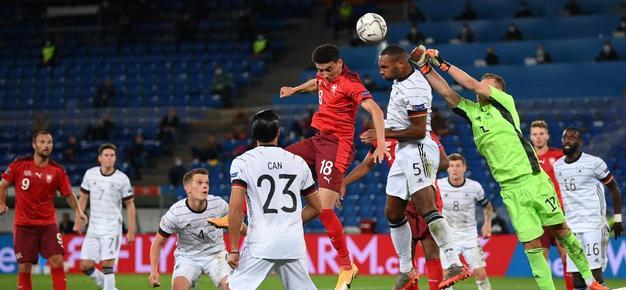 Swiss vs Jerman: Adu gengsi demi citra terkuat