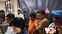 polisi-menangkap-didik-setiawan-61-pembunuh-bocah-yang-jasadnya-ditemukan-di-dalam-lubang-di-bantargebang-kota-bekasi-3_169 Didik Pelaku Pembunuh Anak Dalam Karung di Bantargebang Bekasi Langsung Ditahan