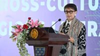 Menlu: Dialog Konstruktif Penting untuk Mengatasi Konflik Dunia