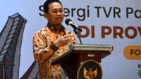 Anggota_DPR_RI_Amir_Uskara_saat_menjadi_narasumber_pada_Lokakarya_TVR_Parlemen_Biro_Pemberitaan_Parl20240712155633 Kesinergisan Media DPR dan Media Lokal Perkuat Transparansi Kinerja Dewan ke Masyarakat