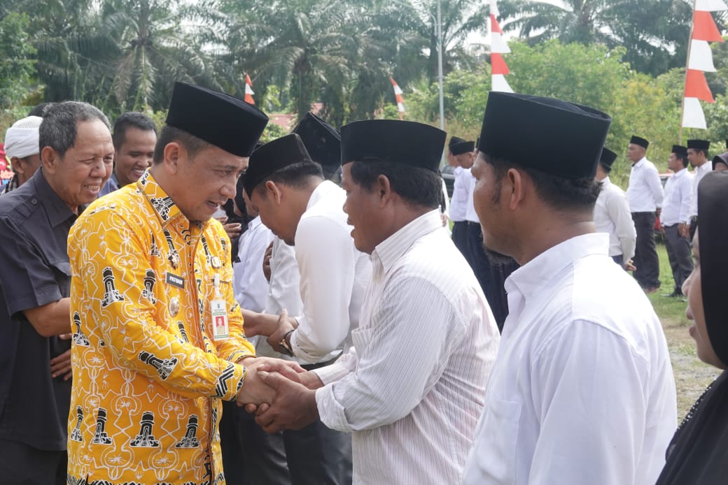 Pj. Bupati Paluta Kukuh 110 BPD se Kecamatan Haltim