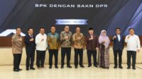 Ketua_BAKN_DPR_RI_Wahyu_Sanjaya_foto_bersama_usai_pertemuan_di_Ruang_Rapat_BPK_RI__Jakarta__Senin_(120240701163848 BAKN Nilai Regulasi dan Pengawasan PNBP Mesti Diperkuat
