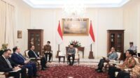 Wakil Presiden Ma’ruf Amin usai menerima Kunjungan Kehormatan dari Kepala Badan Pelayanan Publik dan Inovasi Sosial Republik Azerbaijan, Ulvi Mehdiyev, di Istana Wakil Presiden