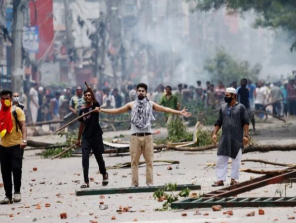 Pemerintah Bangladesh terapkan jam malam dan kerahkan militer