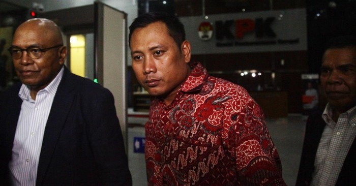 Masuk Daftar Cegah KPK, Petrus : Staf Hasto Dijamin Tak Akan Kabur ke LN