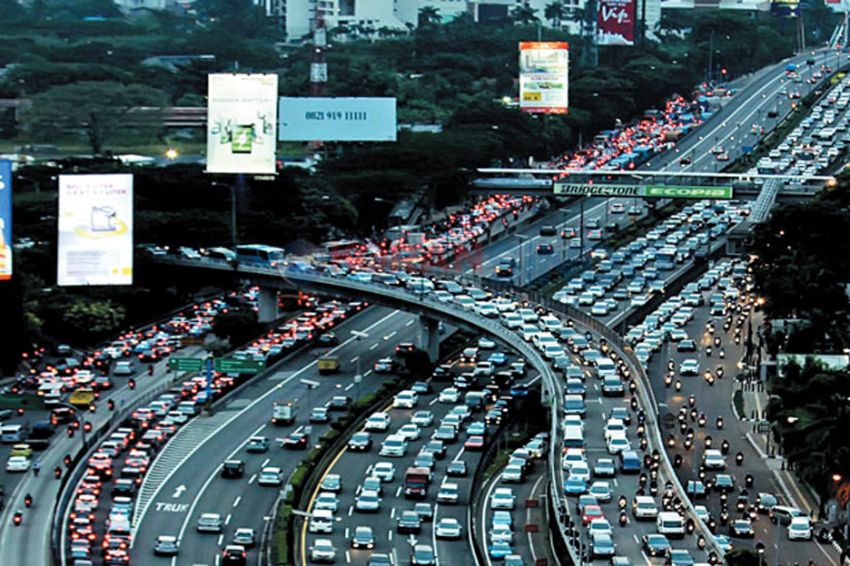Sejumlah Titik di Tol Arah ke Jakarta Macet Pagi Ini
