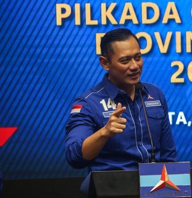 Jokowi Lantik 3 Wamen, AHY Bicara Semangat Keberlanjutan