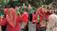 Heboh Emak-emak di Jeneponto Tenggak Miras hingga Jadi Tontonan Anak-anak