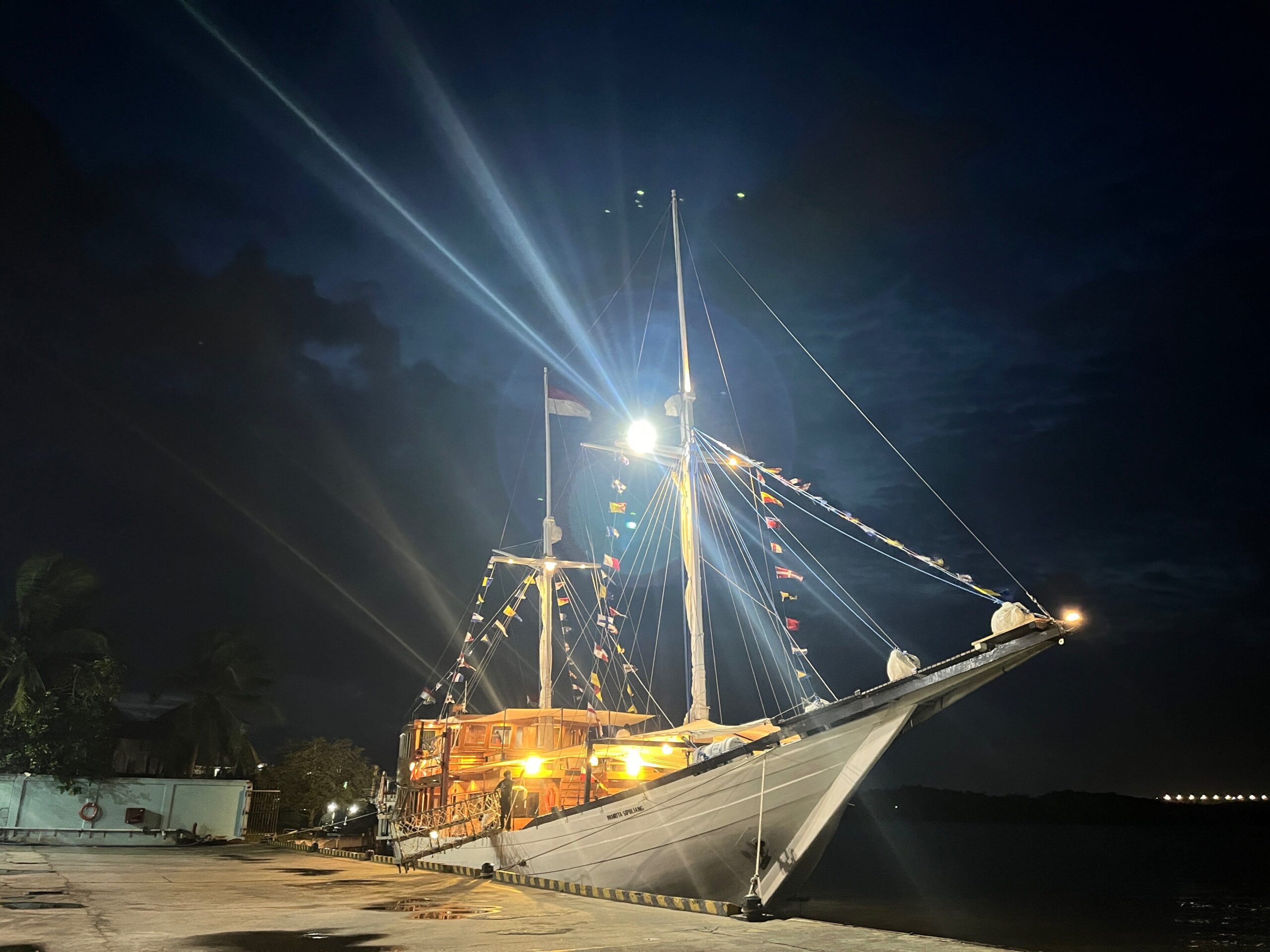 Wisata Kapal Pinisi Mulai Dicoba Arungi Perairan IKN