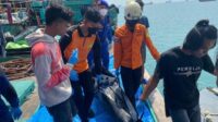 Ditpolairud Polda Banten Evakuasi 6 Nelayan Meninggal di Kapal KM Sri Mariana