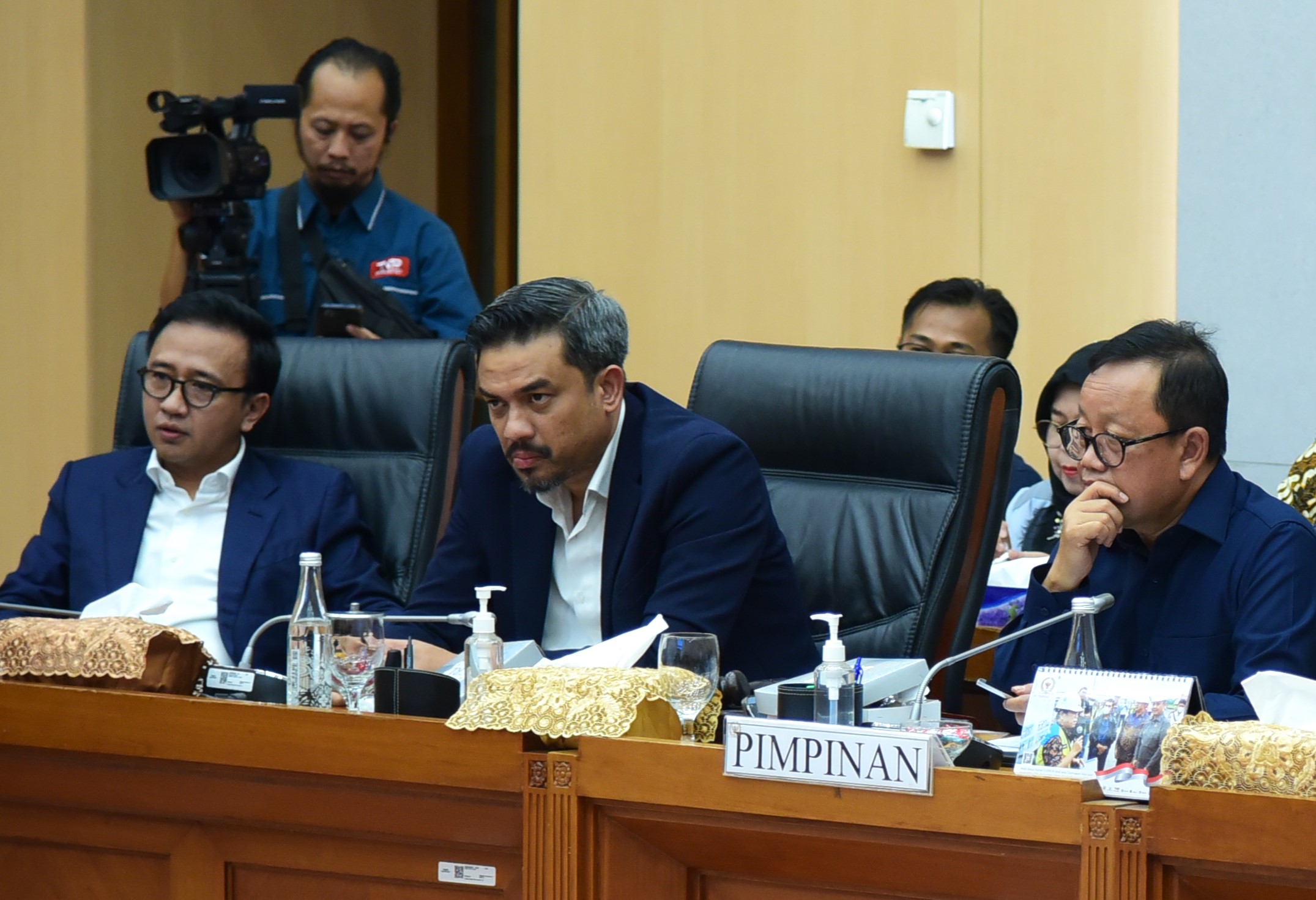 Bahas Asumsi Dasar ESDM, Komisi VII Soroti Tren Lifting Migas yang Menurun