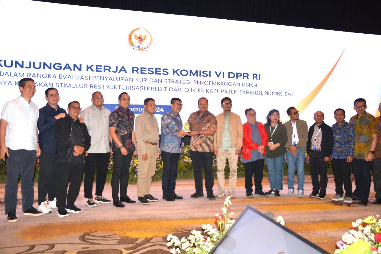 Hekal Apresiasi Kinerja BUMN dalam Periode Kedua Pemerintahan Jokowi