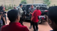 Haus jabatan, Dulu Fitnah PDIP, Kini Anies Tiba Merapat Ke DPD PDIP Cakung, Didampingi Tom Lembong