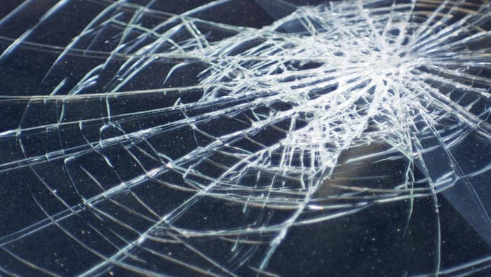 Mobil Kecelakaan Beruntun di KM 08 Tol Dalam Kota Jakarta