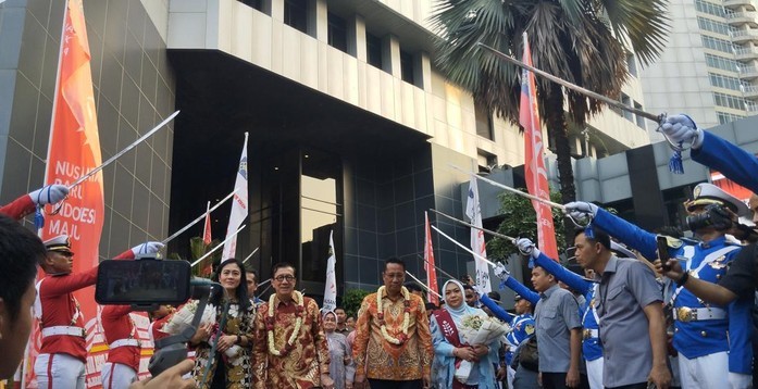 Sertijab Menkum, Yasonna 'Estafet' Revisi UU Koperasi-RUU Paten ke Supratman