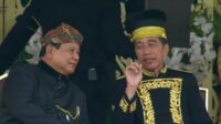 Prabowo kenakan pakaian adat Cak Surabaya saat upacara HUT RI di IKN