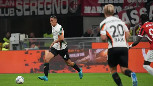 Jay Idzes main penuh, Venezia raih kemenangan perdana lawan Genoa