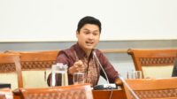 Anggota_Komisi_I_DPR_RI_Rizki_Natakusumah_dalam_Rapat_Kerja_Komisi_I_DPR_RI_dengan_Kementerian_Luar_20240905174909 Komisi I Apresiasi Kinerja Kemlu di Bawah Kepemimpinan Retno Marsudi