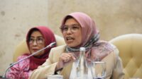 Anggota_Komisi_V_DPR_RI_Neng_Eem_Marhamah_Zulfa_Hiz__Foto__Arief_vel20240904142547 Neng Eem : Menambah Jumlah Kereta dan Perbaikan Fasilitas KRL Lebih Utama daripada Terapkan Kebijakan NIK