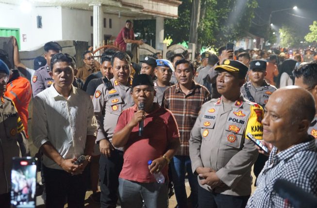 Polisi evakuasi pelaku pencabulan dari pondok pesantren Al-Qonaah Bekasi