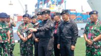 Ini Alasan KSAL Terkait Pemberian Brevet Kehormatan Hiu Kencana ke Jokowi