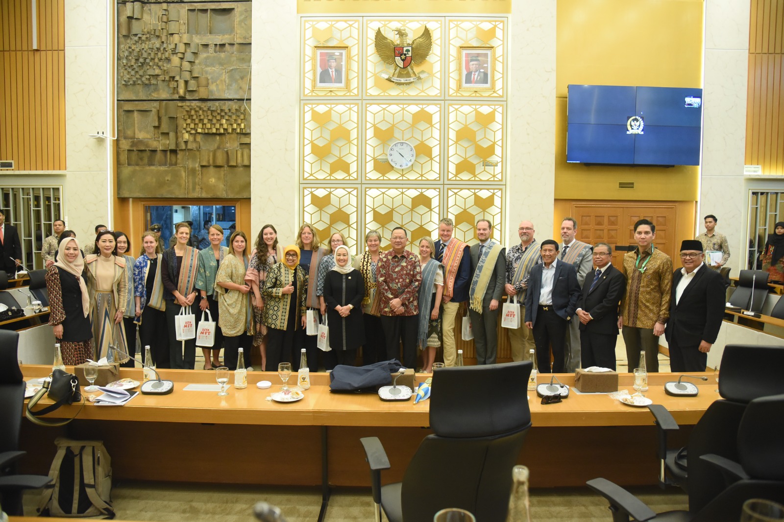 Komisi IV Terima Delegasi Parlemen Swedia, Bahas Mitigasi Perubahan Iklim dan Energi Terbarukan