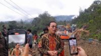 Gus Irawan Minta Menteri PUPR Turun Tangan perbaiki Jalan di Batu Jomba Tapsel yang Rusak Parah