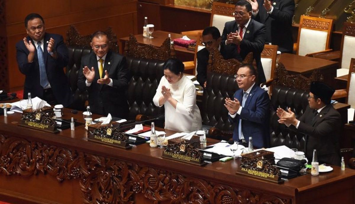 Pimpinan DPR RI periode 2019-2024 berpamitan usai tutup paripurna