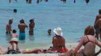 Pantai Senggigi jadi Destinasi Wisata Favorit Wisatawan Eropa